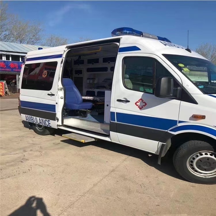 新兴镇私人长途救护车出租转院回家